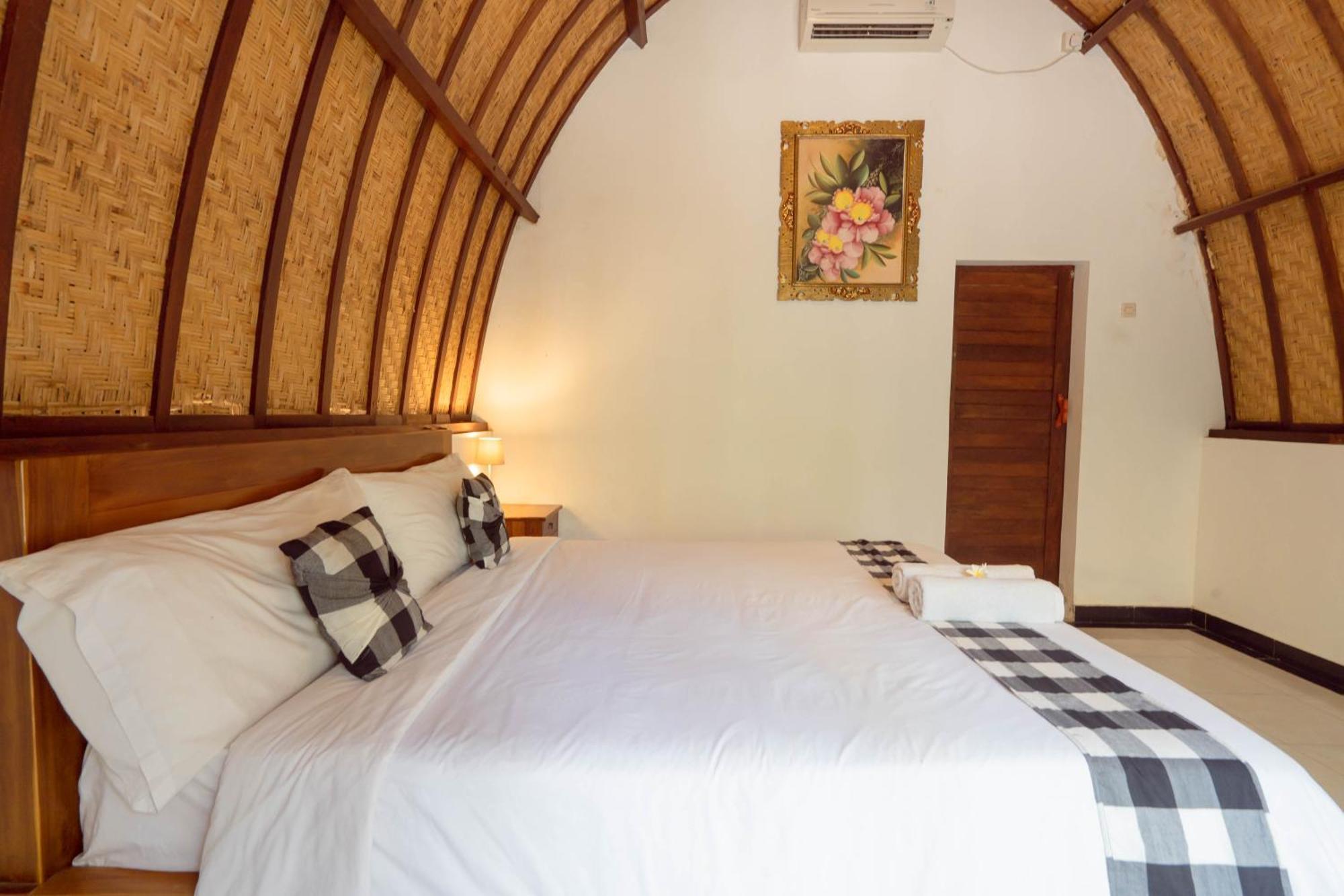 Ratu Cottage By Ourstory Travels Batununggul エクステリア 写真