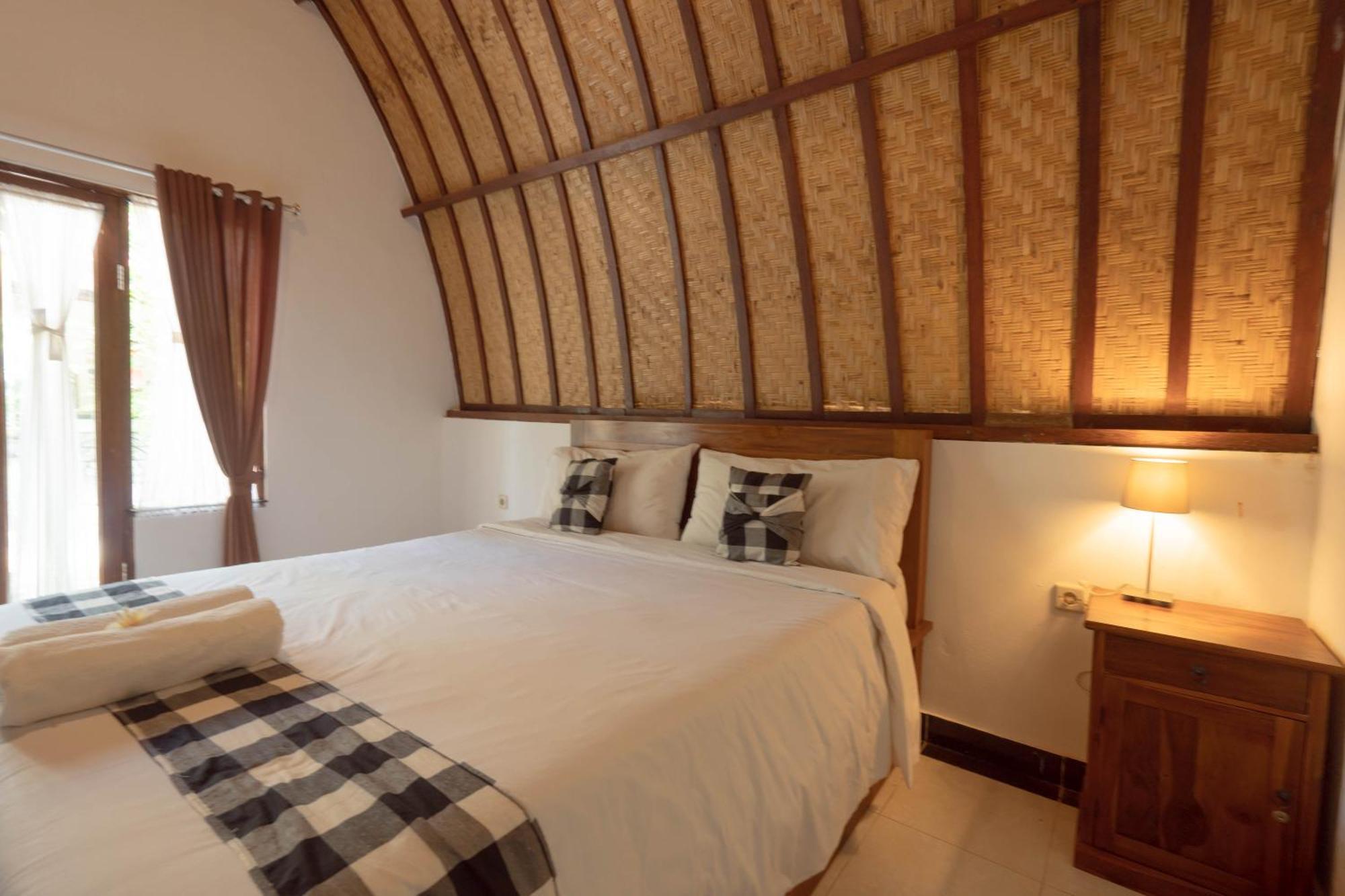 Ratu Cottage By Ourstory Travels Batununggul エクステリア 写真