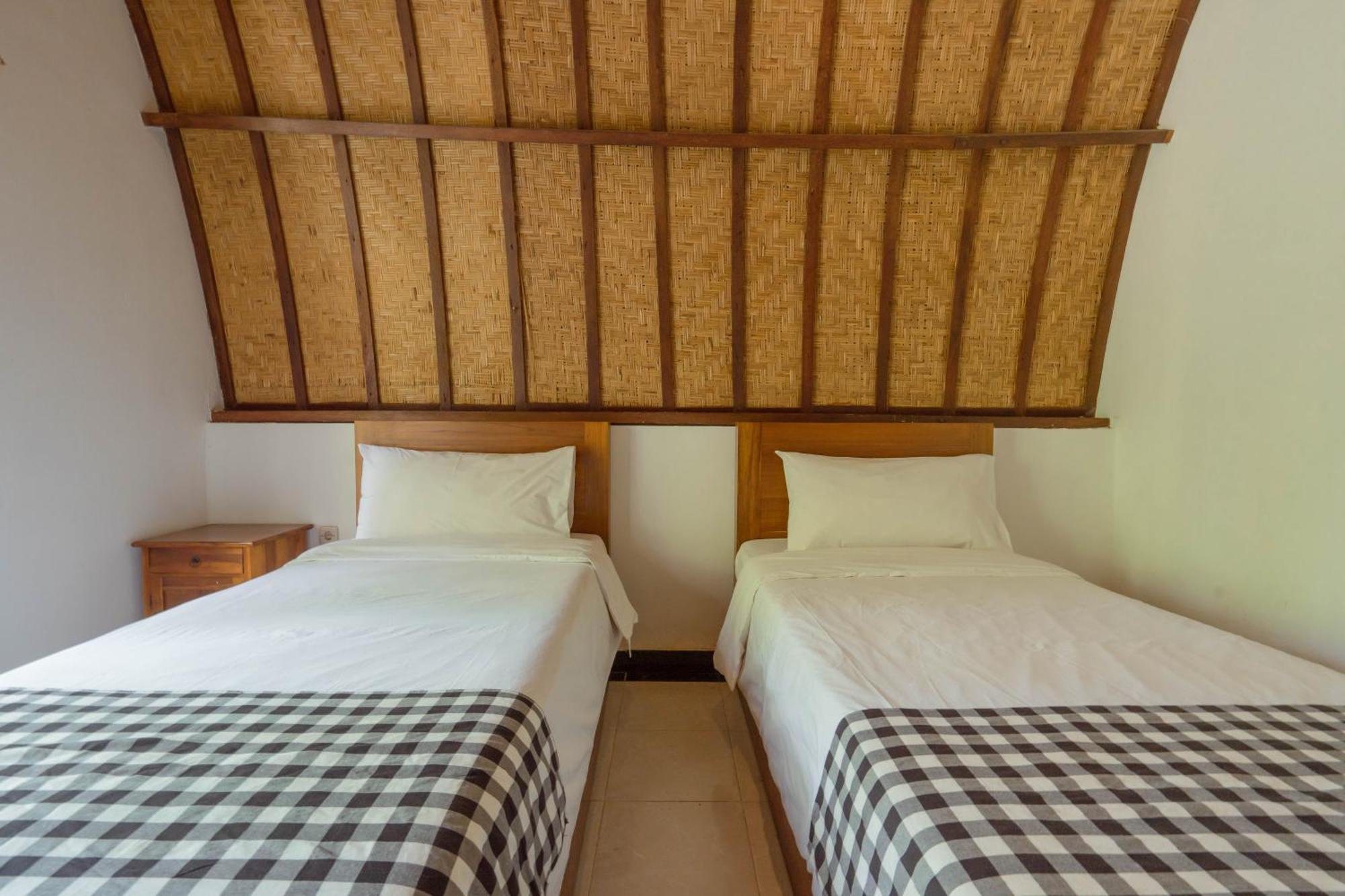 Ratu Cottage By Ourstory Travels Batununggul エクステリア 写真