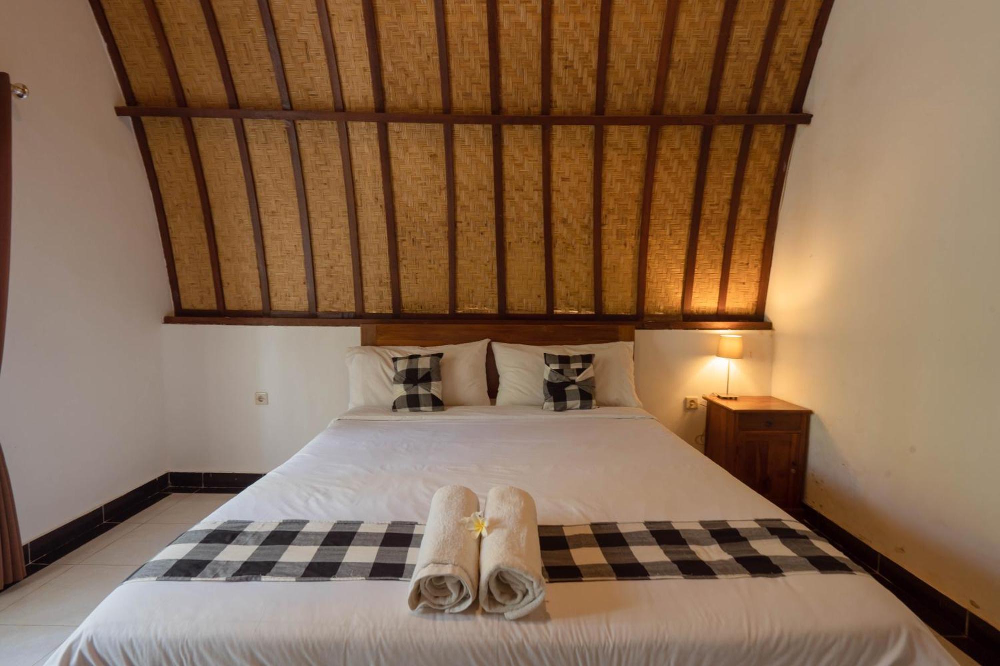 Ratu Cottage By Ourstory Travels Batununggul エクステリア 写真